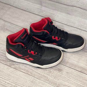 ‼️LIQUIDATION‼️ Reebok Kid’s Court Sneaker, Black/Vector Red/White, 4.5